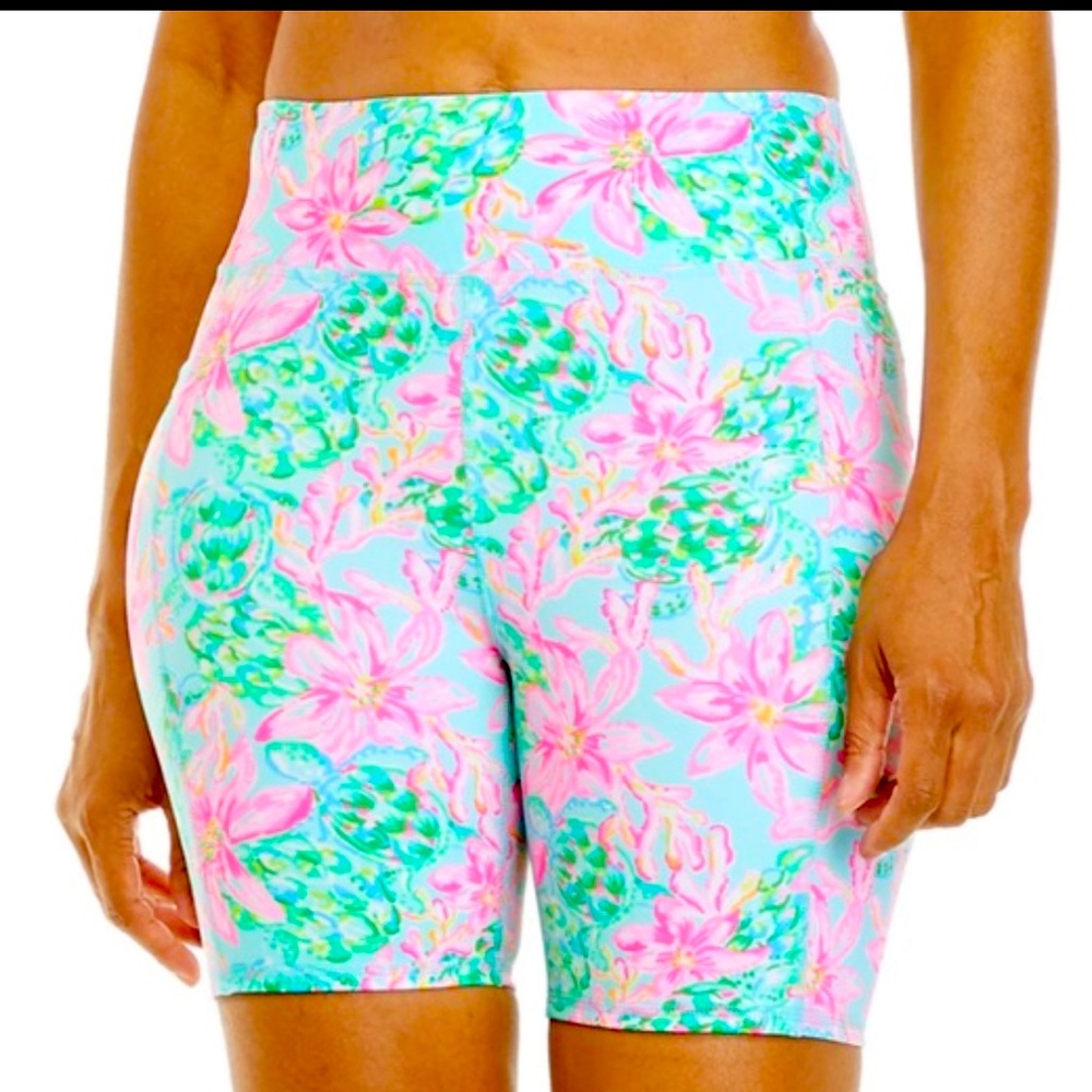 EUC Lilly Pulitzer Luxletic Weekender High Rise Shorts XXS
